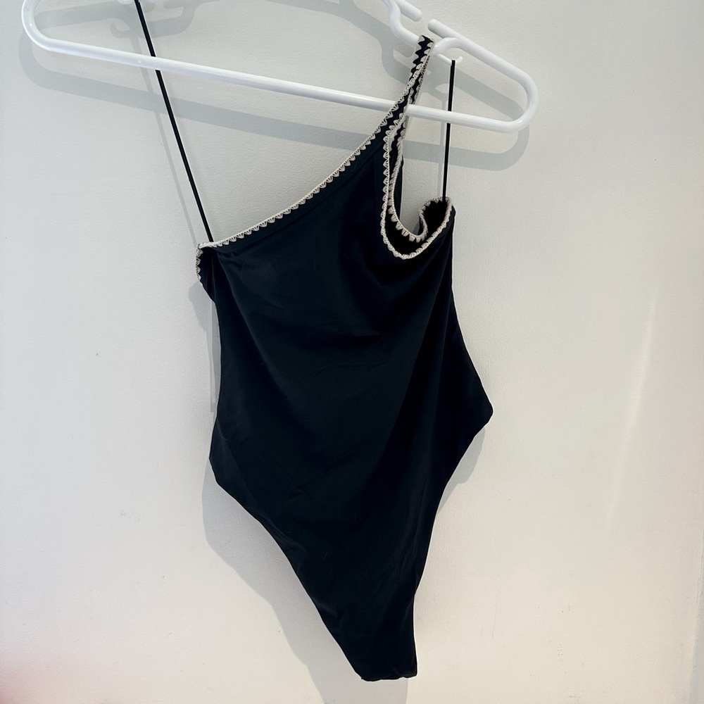 Zara one piece bathing suit nwt women’s size s